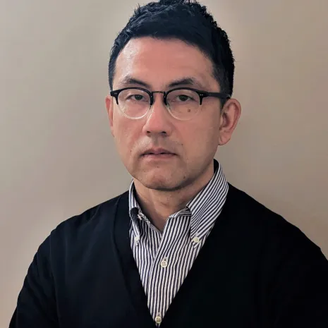 八尋 恒隆氏