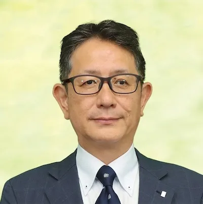 山本 一成氏